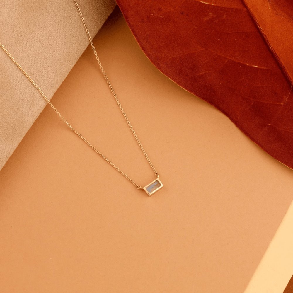 Dainty Labradorite Necklace