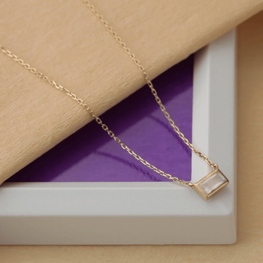 Dainty Moonstone Necklace