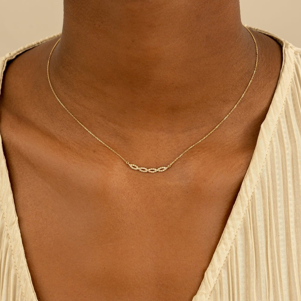 Natural Diamond Twist Necklace